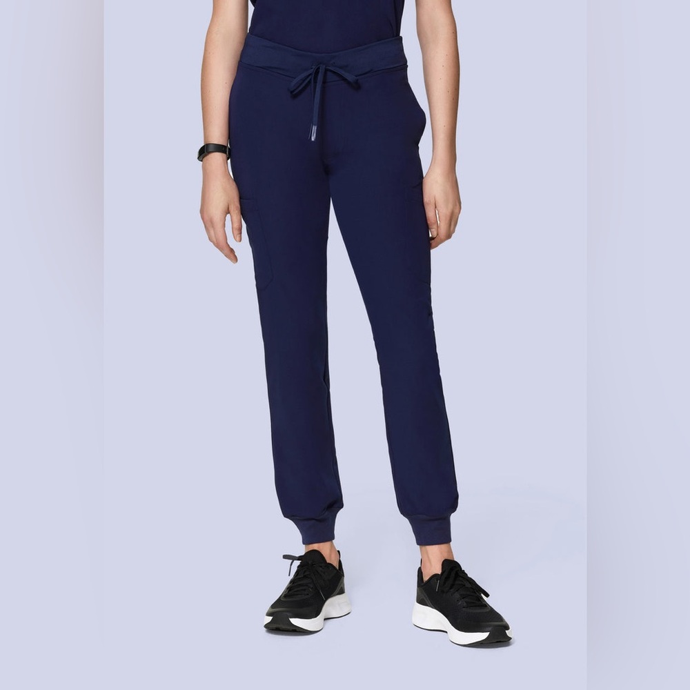 Mandala Navy 9 Pocket Scrub Joggers Women’s Medium